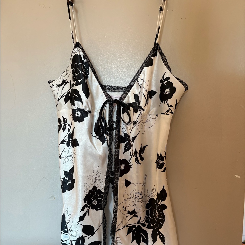 Victoria's Secret Black and White Floral Slip